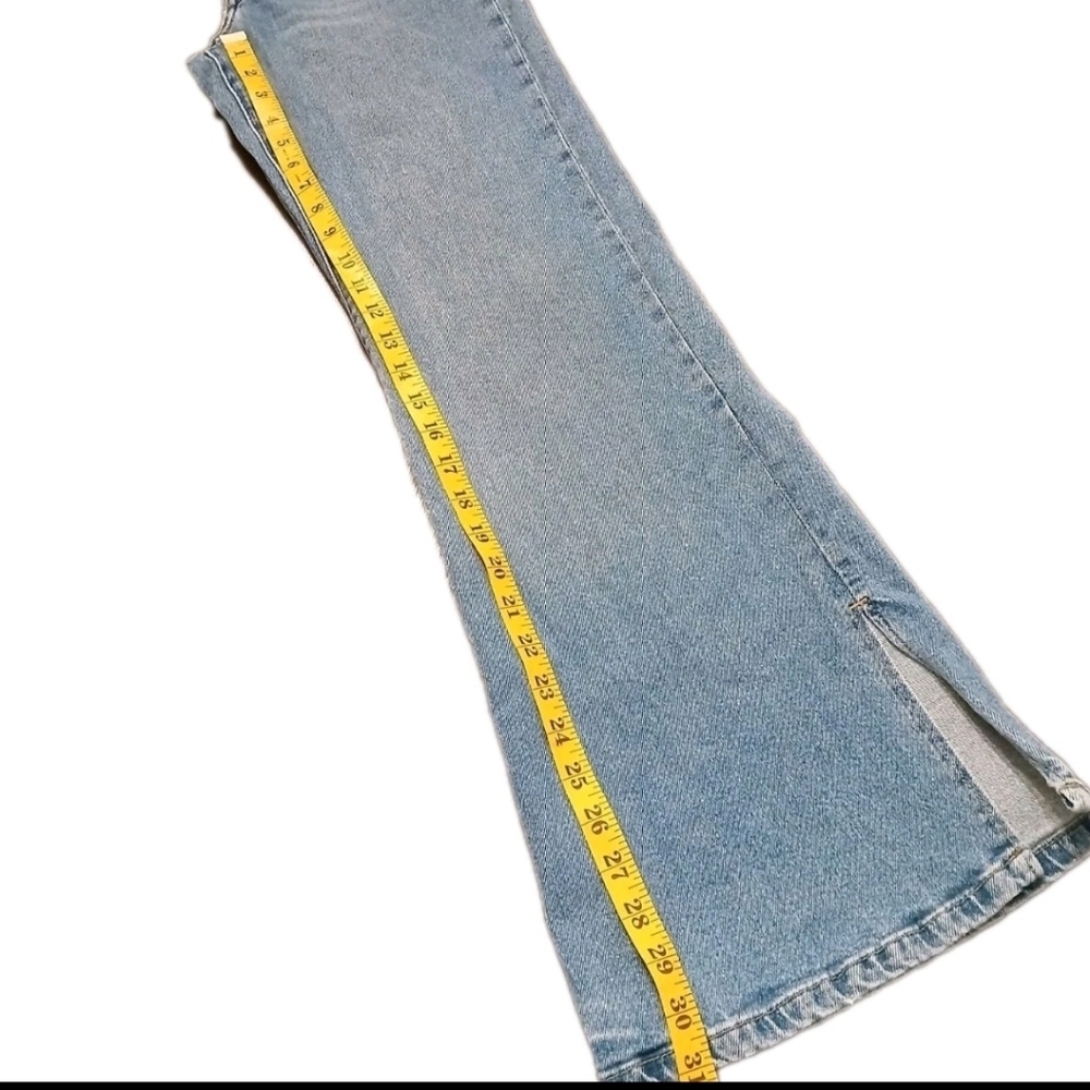 Vintage Forever 21 Distressed Wide Leg High Waisted Jeans Size:25 Bell Bottoms - Picture 9 of 11